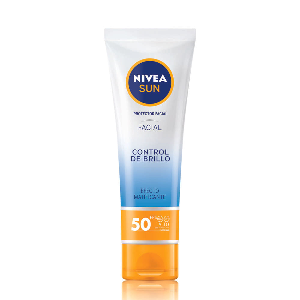 Protector Facial Nivea Sun Control Brillo
